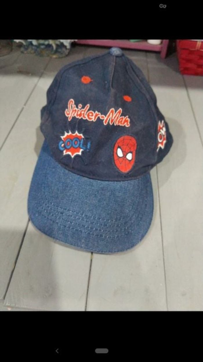 Casquette spiderman