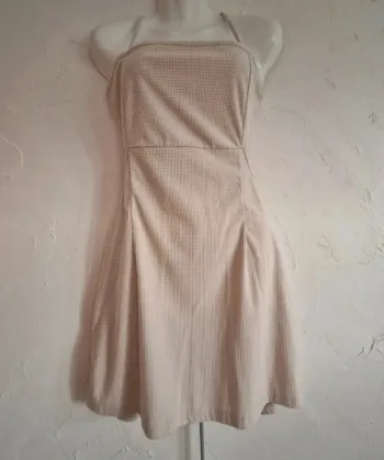 Magnifique robe dos nu - Taille M