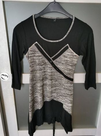 Tunique mi-saison , taille 1 (38/40) , très bon état