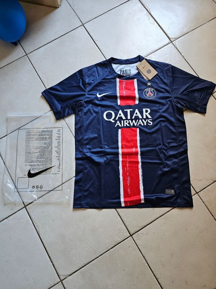 Maillot psg paris saint Germain 2025 taille M
