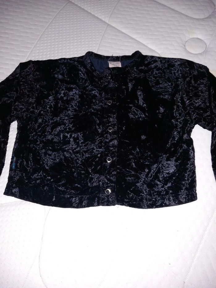 📦veste gilet polyamide noir brillant 5ans Alphabet