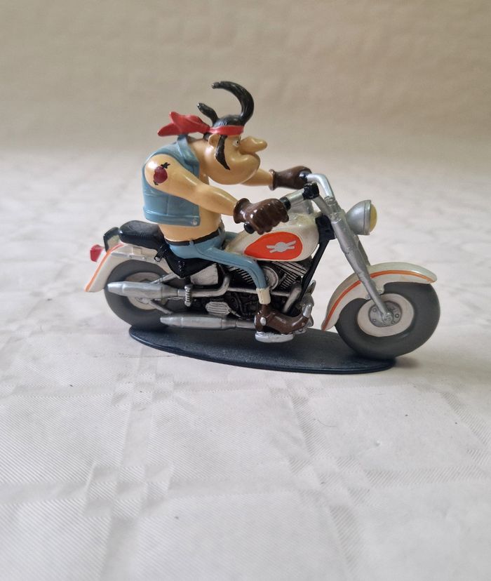 Figurine Joe bar team , Hercule Butter , Harley Davidson 1340