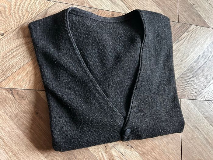 🏷️ Gilet Cardigan Anthracite - Coupe Confort - Très Bon État - photo numéro 10