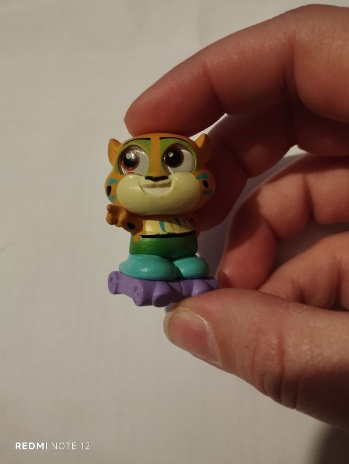 Figurine Doorables let's party Garraza