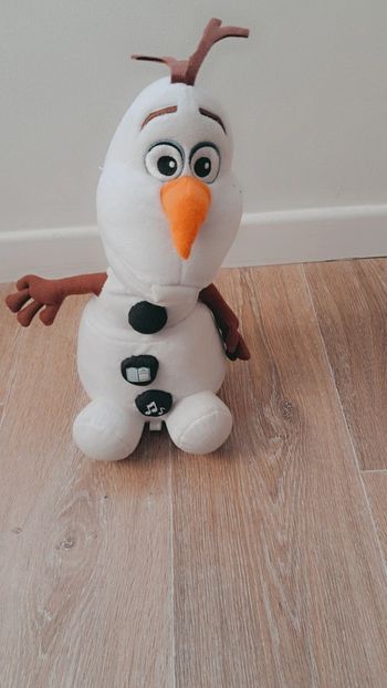 Peluche interactive Olaf interactive H.37 cm