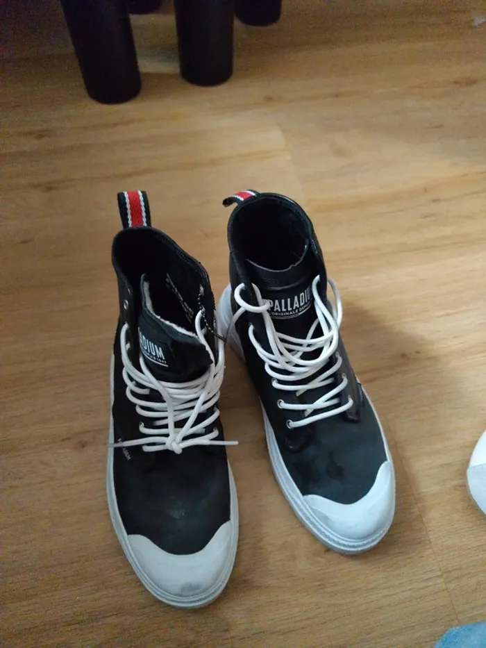 Baskets hautes Palladium 37 cuir noir semelle blanc - photo numéro 5