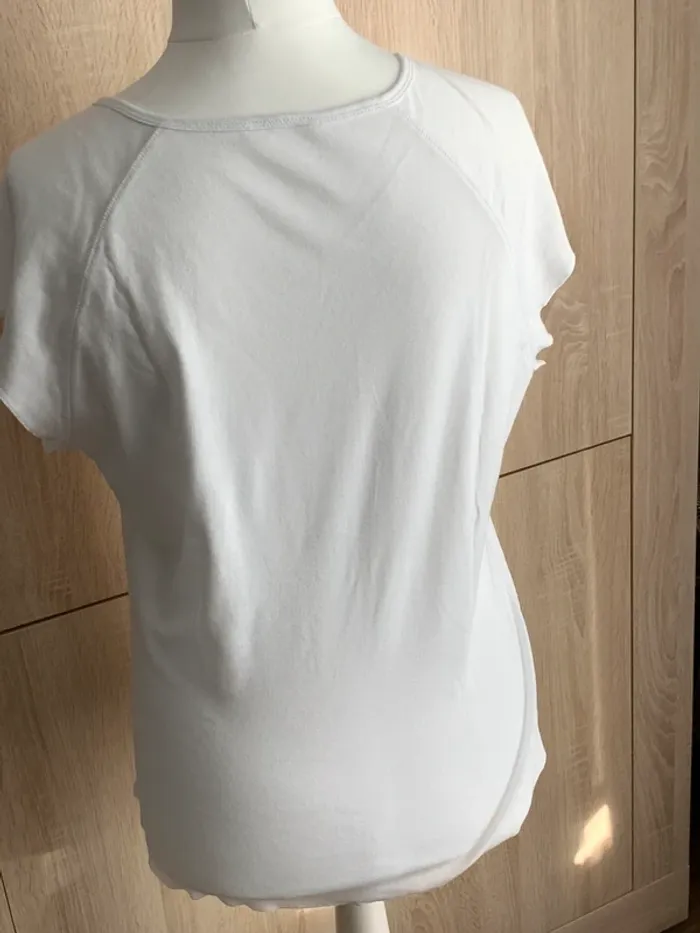 Tee-shirt blanc à brillant L😺 - photo numéro 14