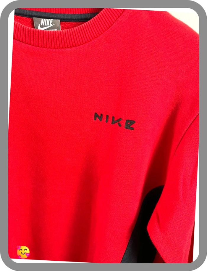 👕 Sweat-shirt Nike homme – Taille S – Rouge et noir, logo brodé - photo numéro 2