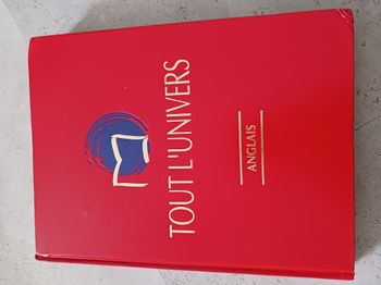 livre tout l'univers Anglais