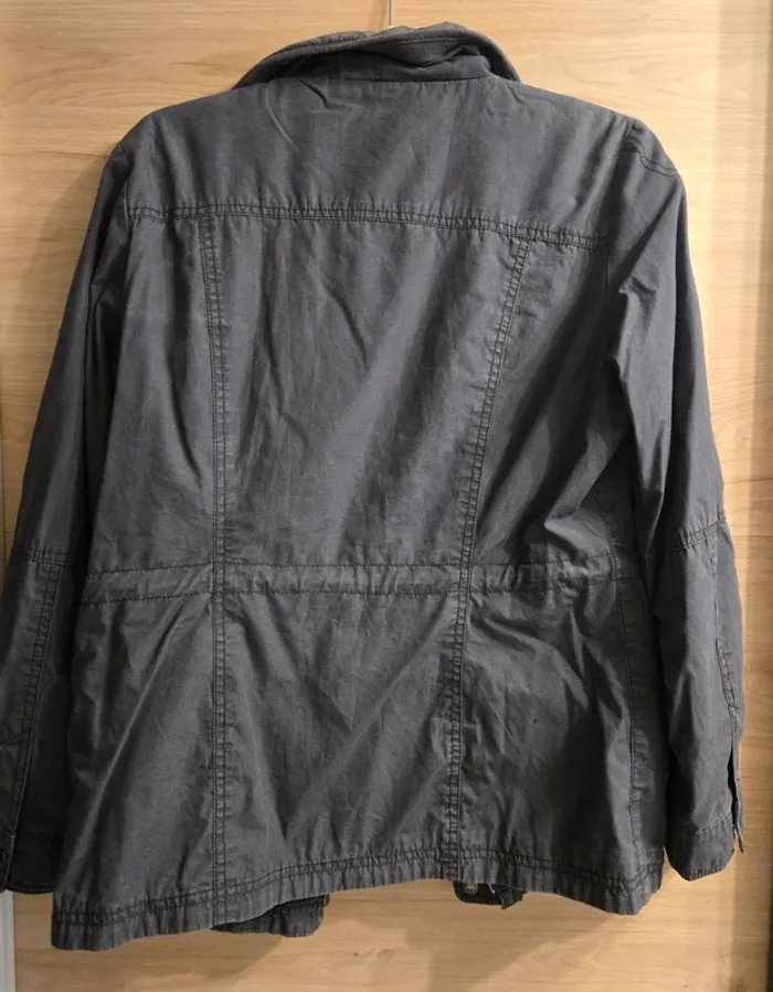 Veste Esprit neuve ! - photo numéro 2