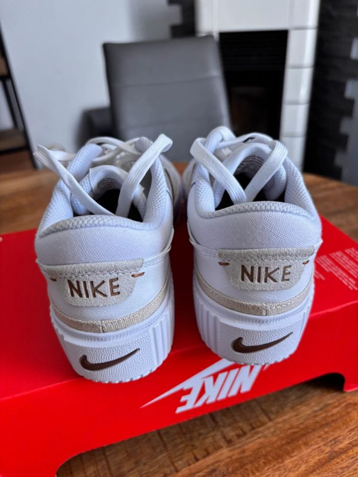 Baskets Nike P.35,5 Neuves unisex - photo numéro 4