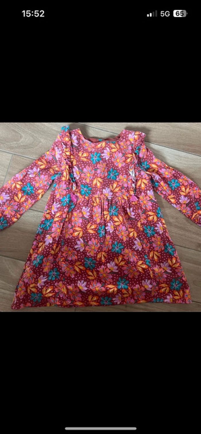 Robe du pareil au même - photo numéro 4