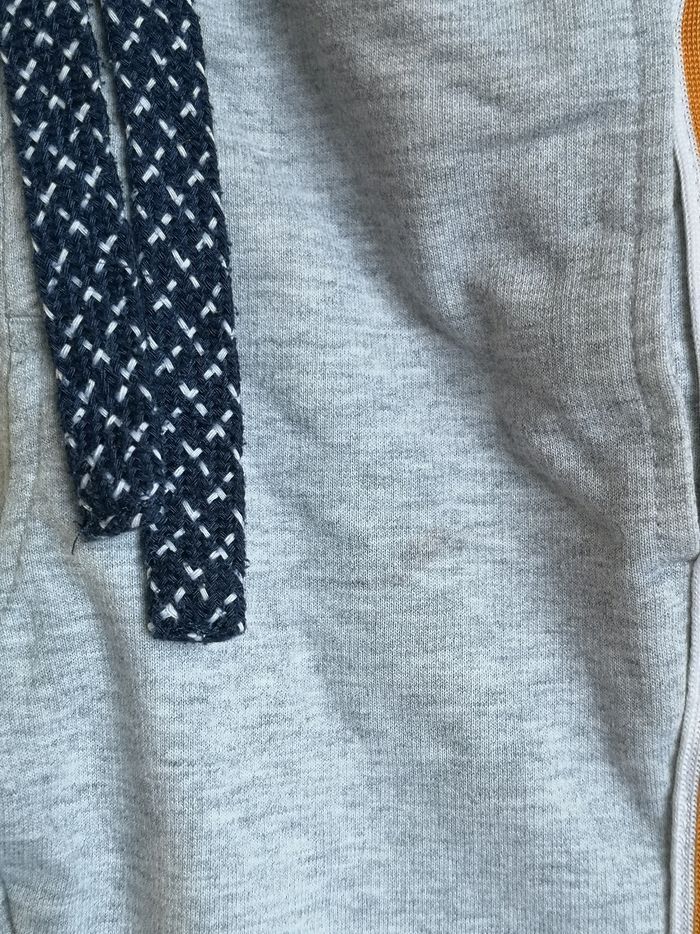 Lot vêtements 6 ans - photo numéro 8