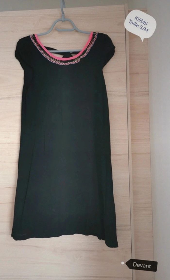 Robe décolleté dos - photo numéro 3