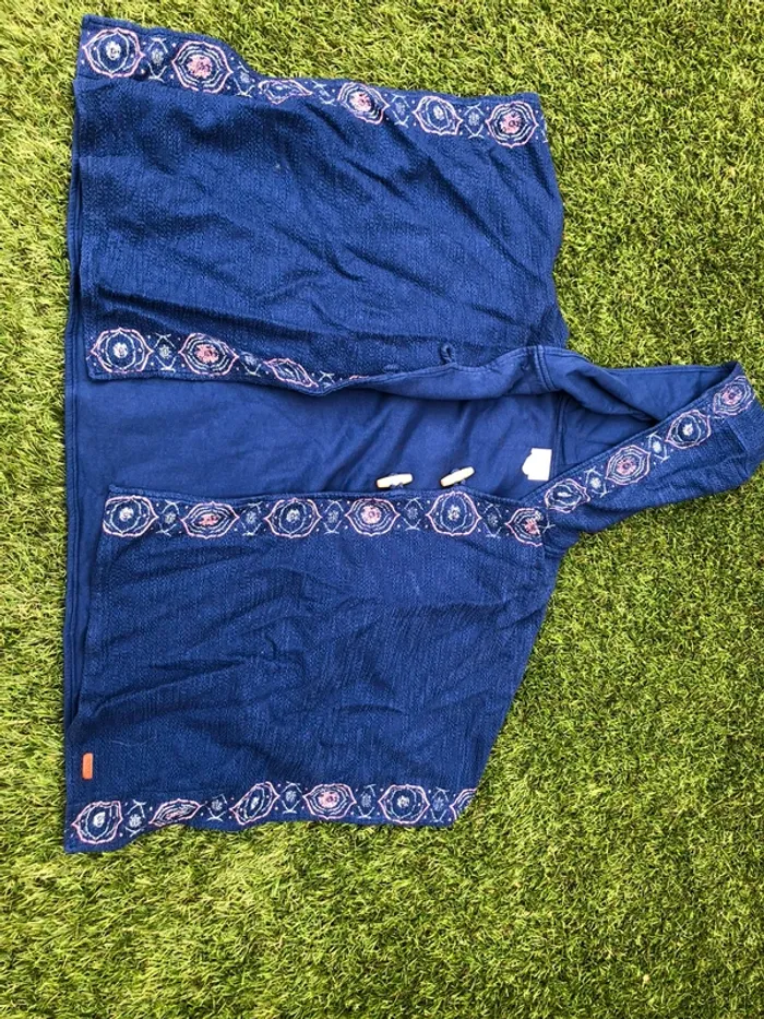Cape Roxy taille 16 ans - photo numéro 4