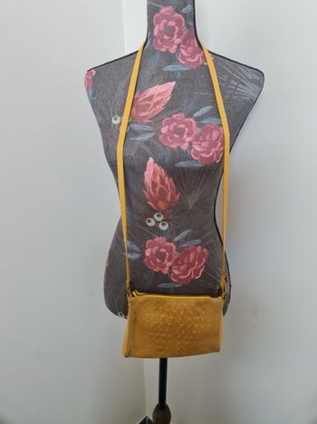 Adorable sac moutarde cuir