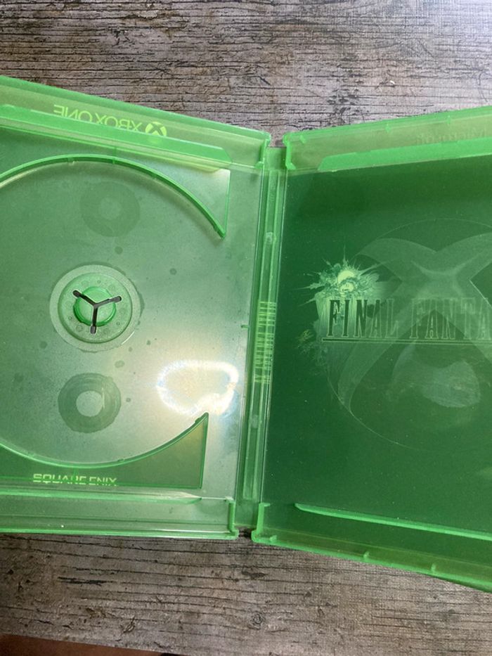 Boîtess seules Xbox one Final fantasy XV et diablo IV - photo numéro 3