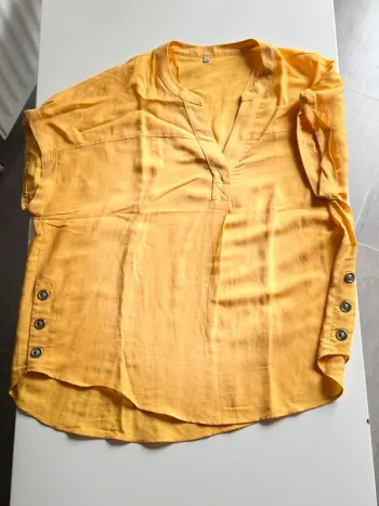 Top blouse chemisier taille 46 jaune