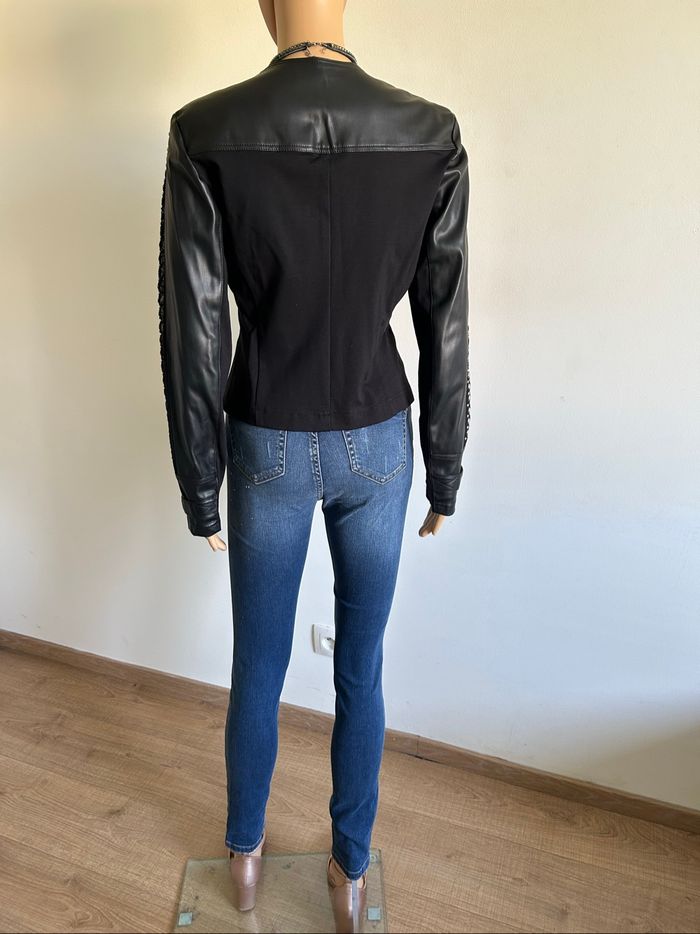 Veste noire avec simili cuir Rinascimento taille M jamais portée - photo numéro 7