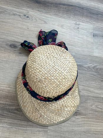 Chapeau femme avec foulard