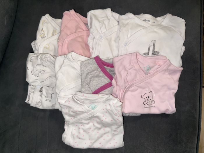 Lot 9 bodies 3 mois