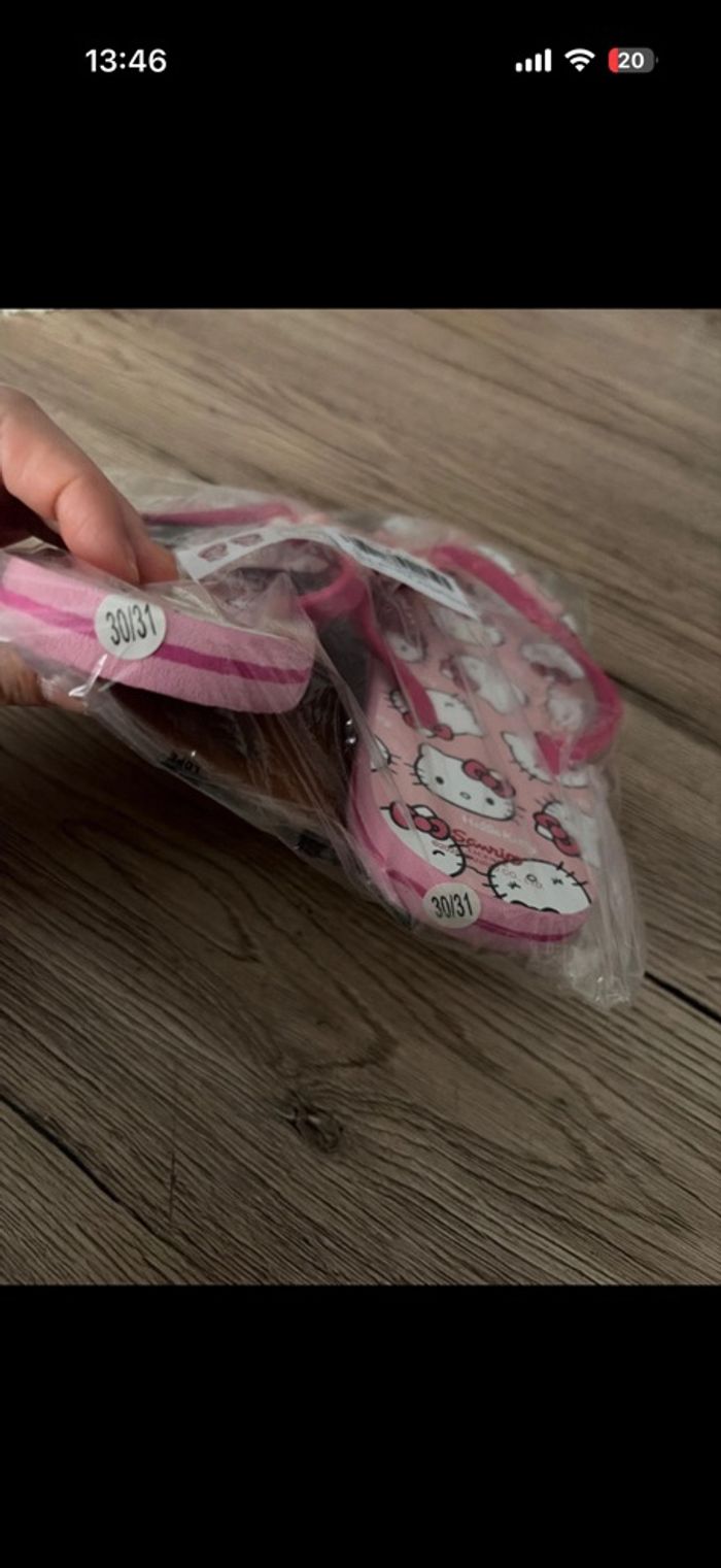 Tongs Hello Kitty - photo numéro 3