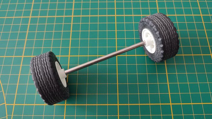 Roues et essieu référence 30 82 316 pièce détachée Playmobil #C05 - photo numéro 3