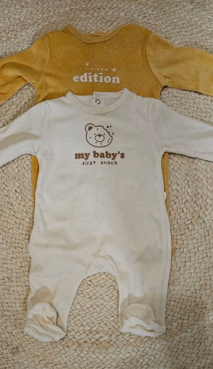Lot 3 pyjamas velours 3mois - photo numéro 3