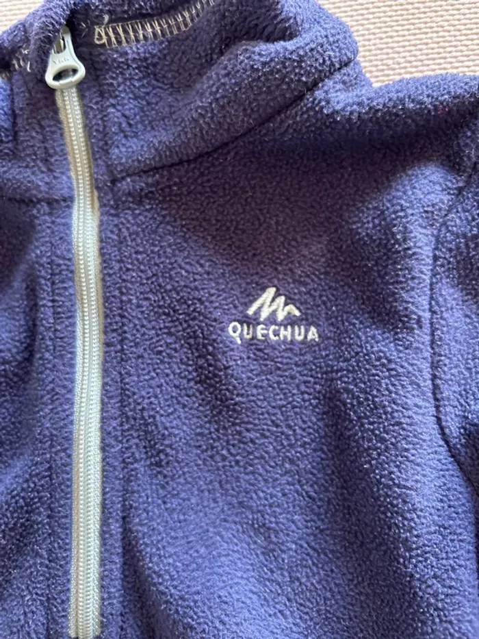 Pull en polaire bleu marine
