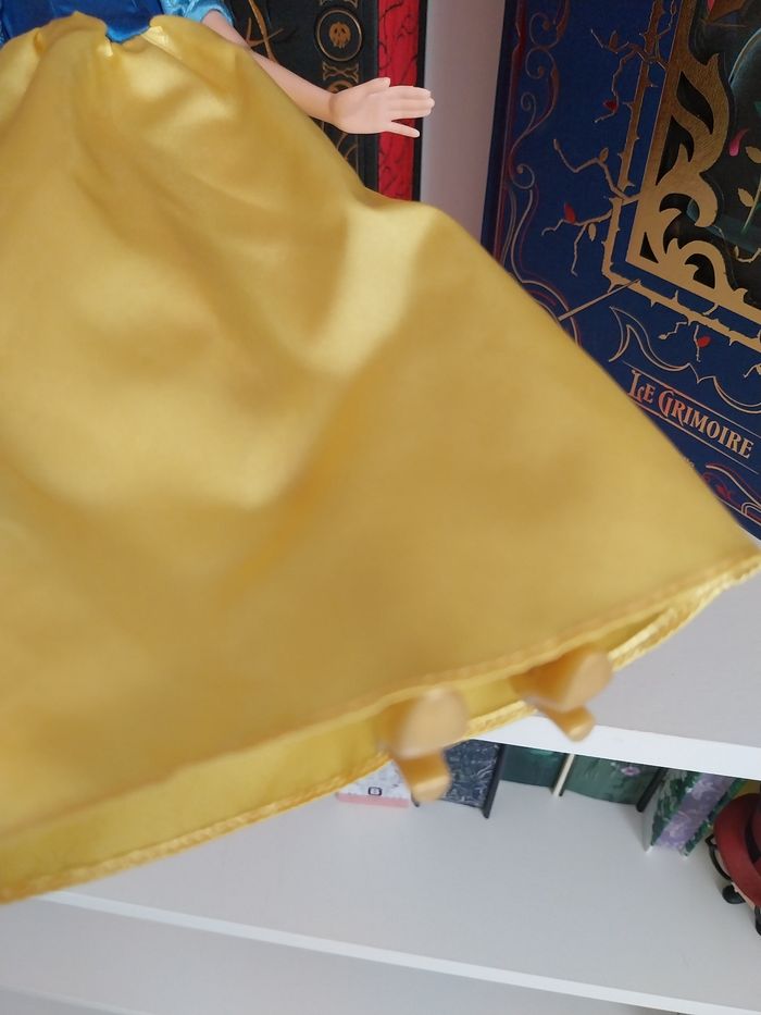 Poupée Blanche-Neige Rare Mattel Disney Snow White - photo numéro 4