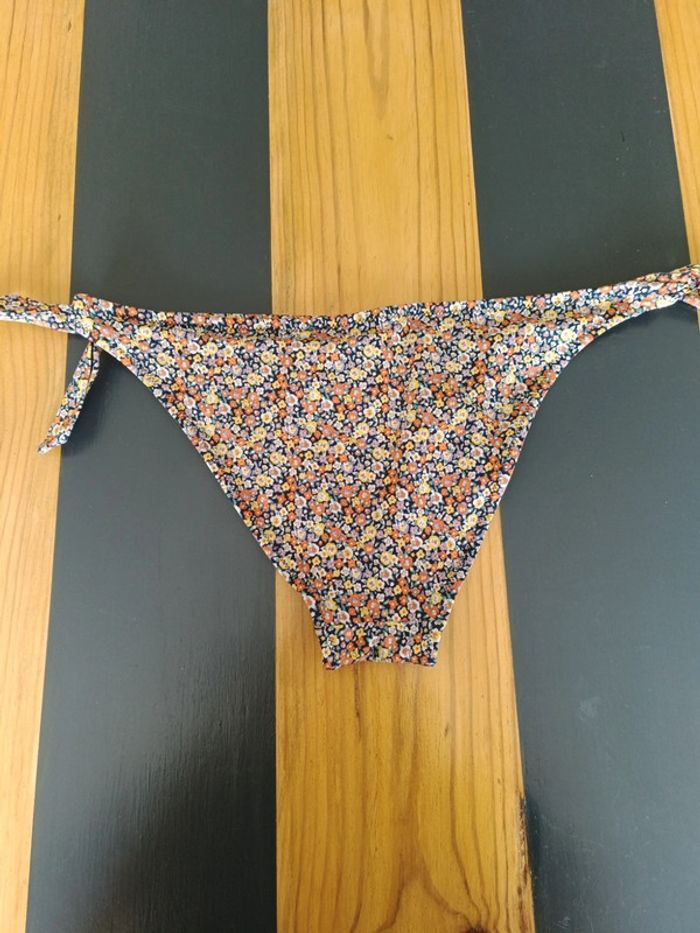 Culotte maillot Kiabi motif fleurs - photo numéro 3