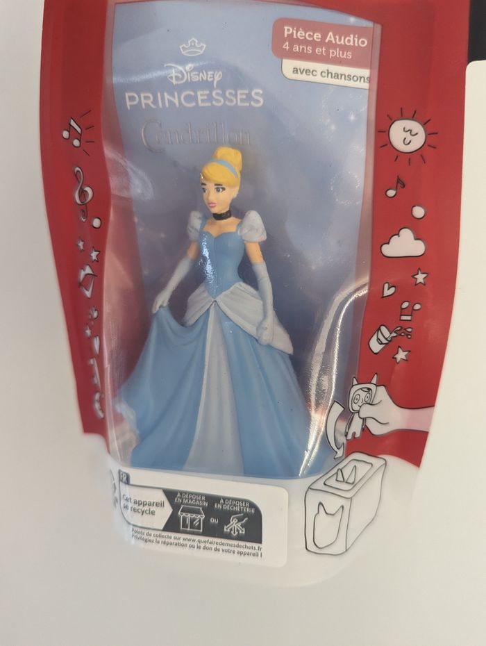 Lot 2 tonies Princesses - Cendrillon - Belle - photo numéro 3