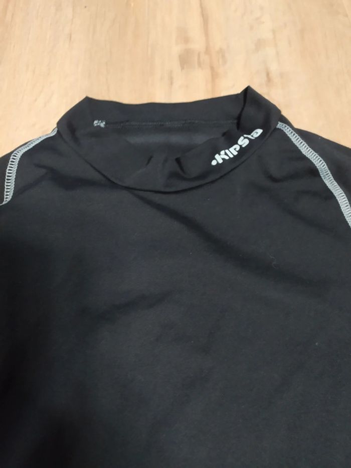 T-shirt sport manches longues très chaud Kipsta Decathlon noir 8 ans