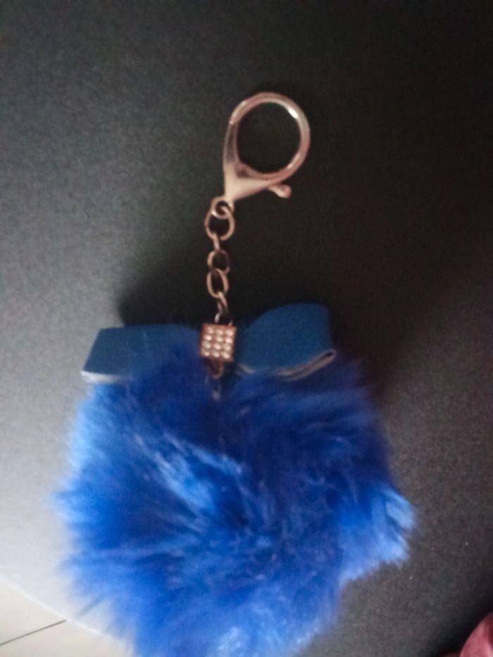 Porte clé bleu - photo numéro 2