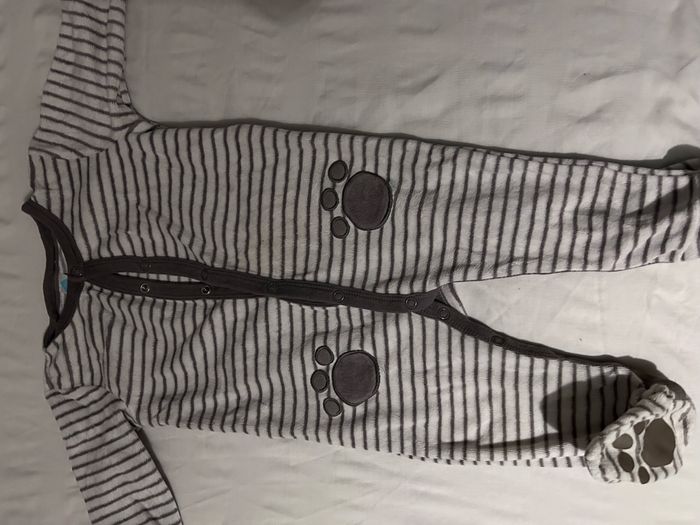Lot de 3 pyjamas, taille 12 mois - photo numéro 2