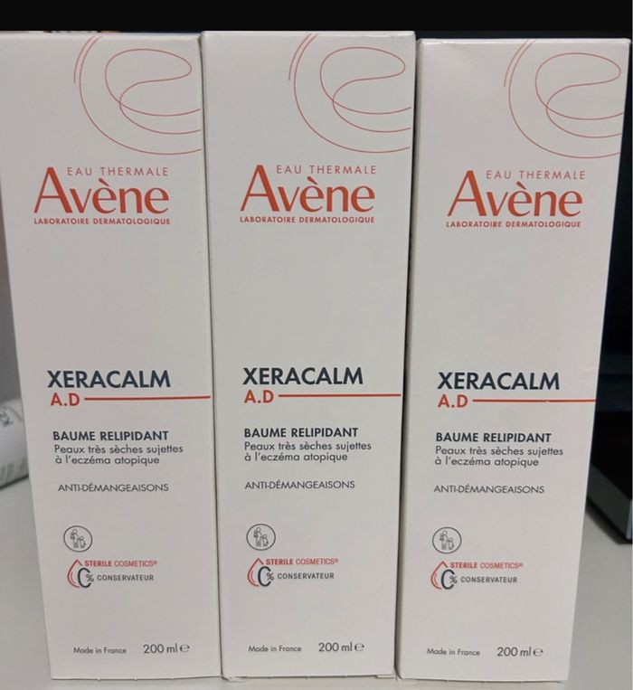3 boites de crème (baume) xeracalm 200Ml Avene