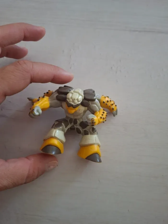 Figurine vintage giochi Kongor – gormiti Peuple de la Roche – Série 1 numéro 4 (2007) - photo numéro 8