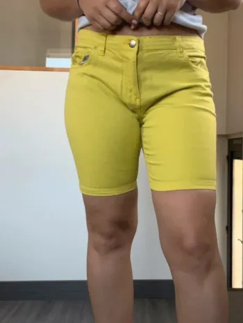 Short pantacourt b.a basic jaune