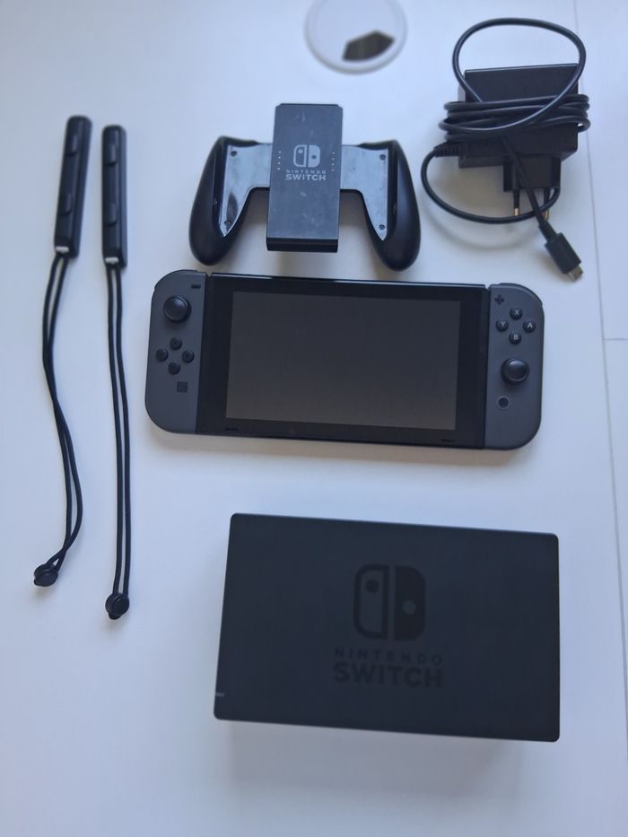 Nintendo Switch 32 Go Noir - photo numéro 8