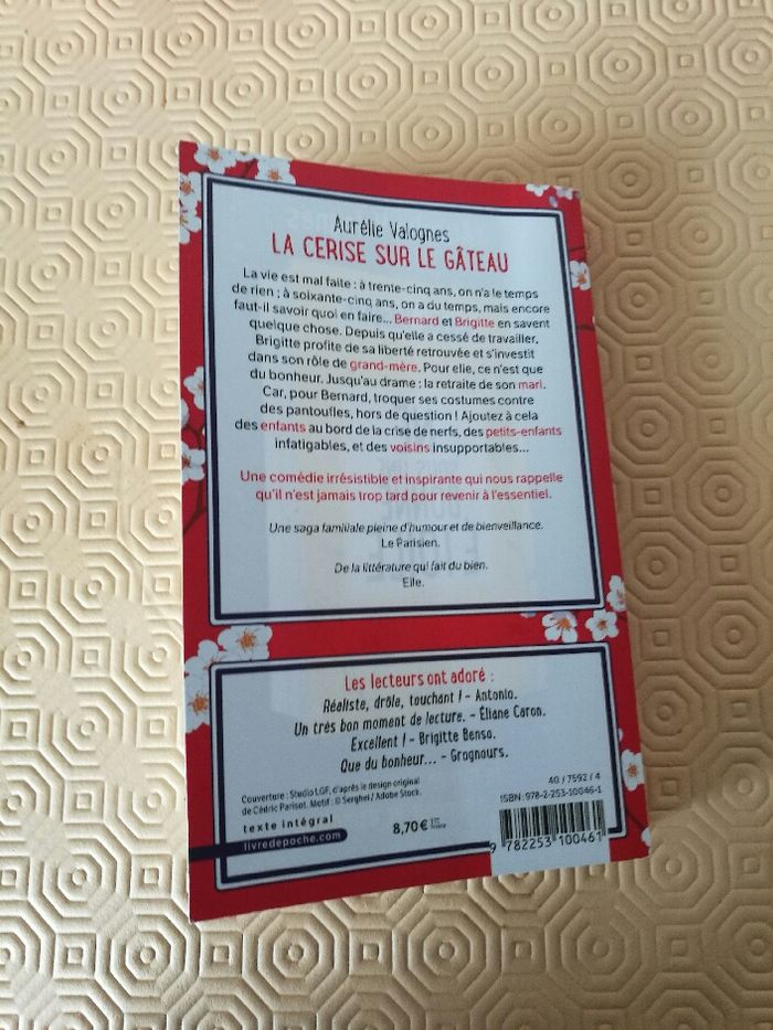 Livre la Cerise sur le gâteau par Aurélie Valogne - photo numéro 2