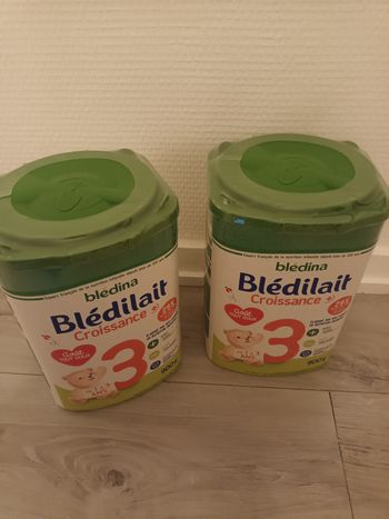2 boîtes blédilait 3 ème âge 
