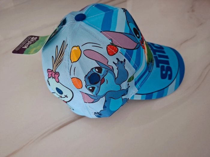 Casquette Lilo & Stitch neuve taille 52 avec étiquette - photo numéro 3