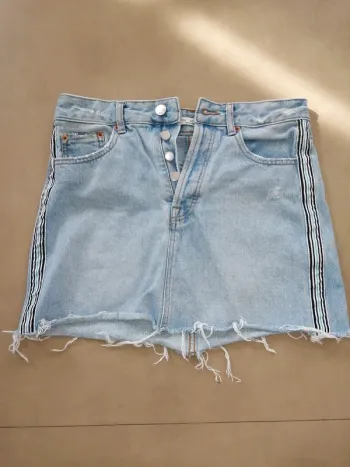 Jupe courte bershka taille 36