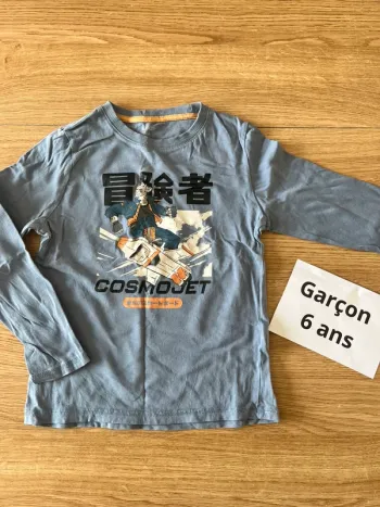 Tee shirt