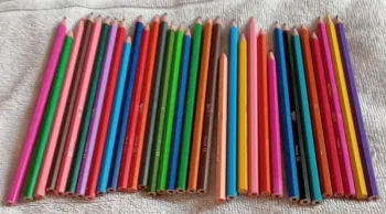 Lot 34 crayons de couleur Bic