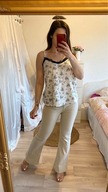 Top à bretelles fleurie