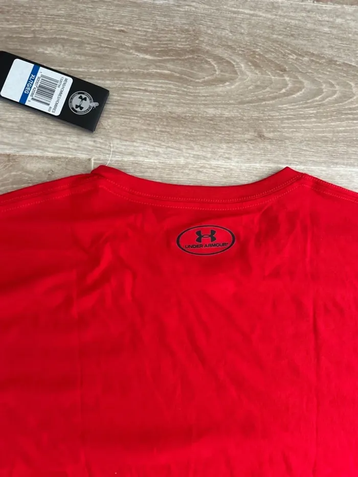 T-shirt rouge Under Armour XL - photo numéro 5