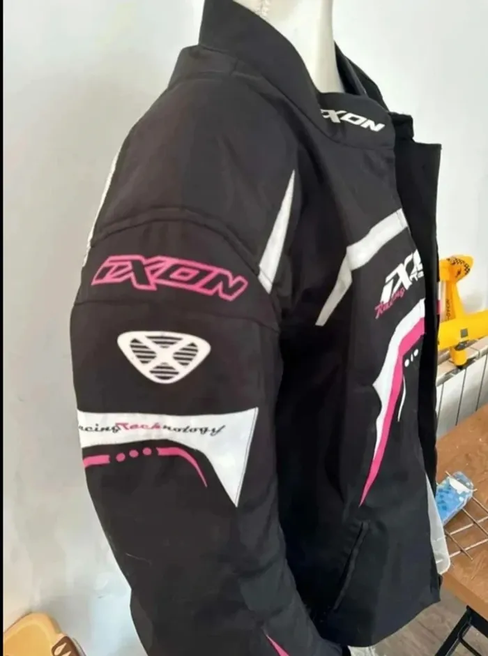 Veste de moto IXON femme - Taille 5XL (plutôt 46) - Très bon état - photo numéro 3