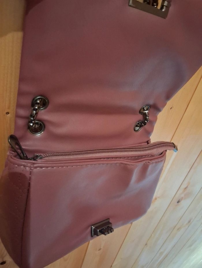 Petit sac à main neuf avec étiquettes Victoria j 8e - photo numéro 6