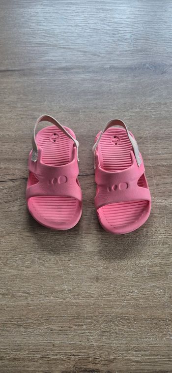 Sandales de piscine T.21-22